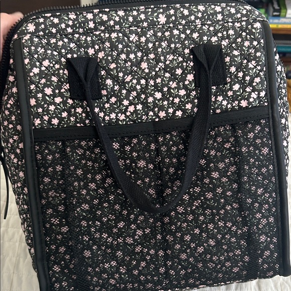 Poppy and Peonies Black and Pink Floral insulated lunch bag - Picture 4 of 5